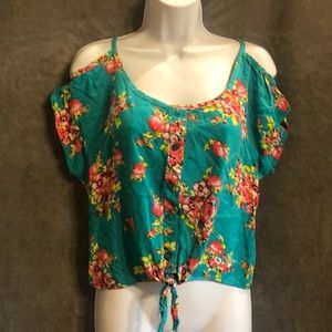 🌸green & pink floral cold shoulder top